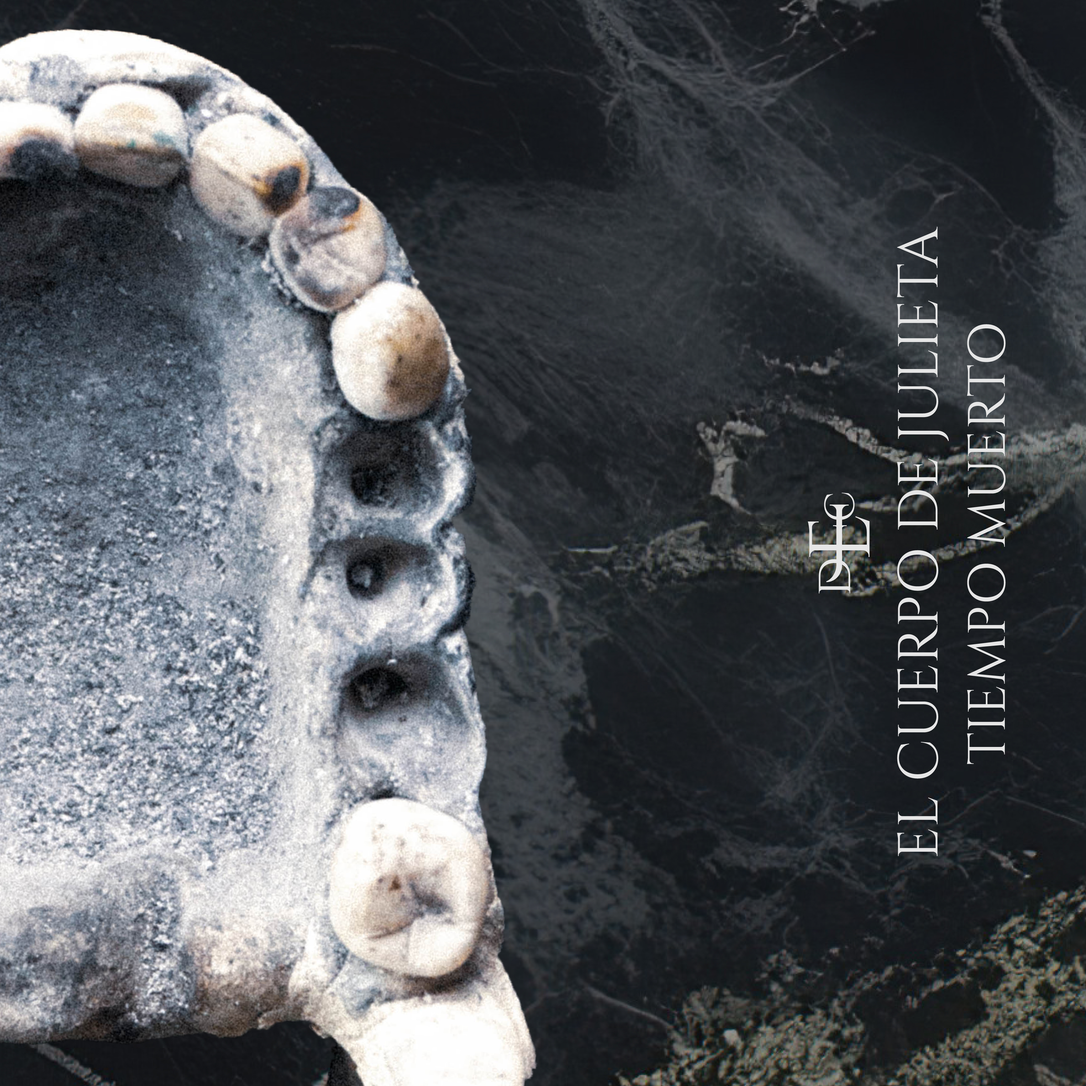 Tiempo Muerto Cover